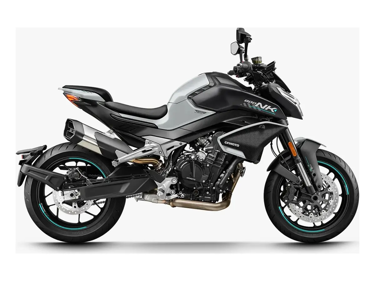 Motocicleta CFMOTO 800NK 2026