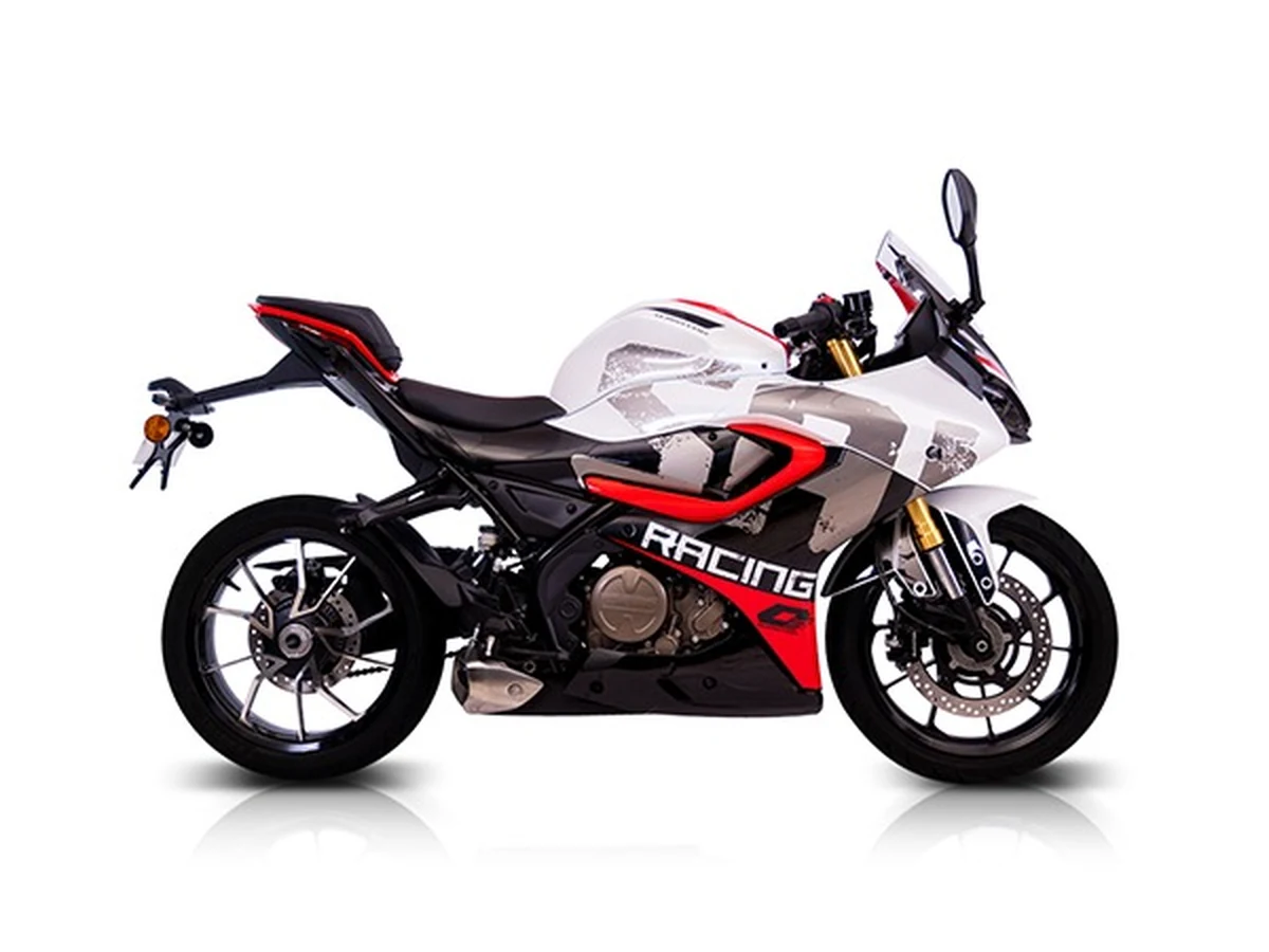 Motocicleta QJMOTOR SRK 250 RS 2026