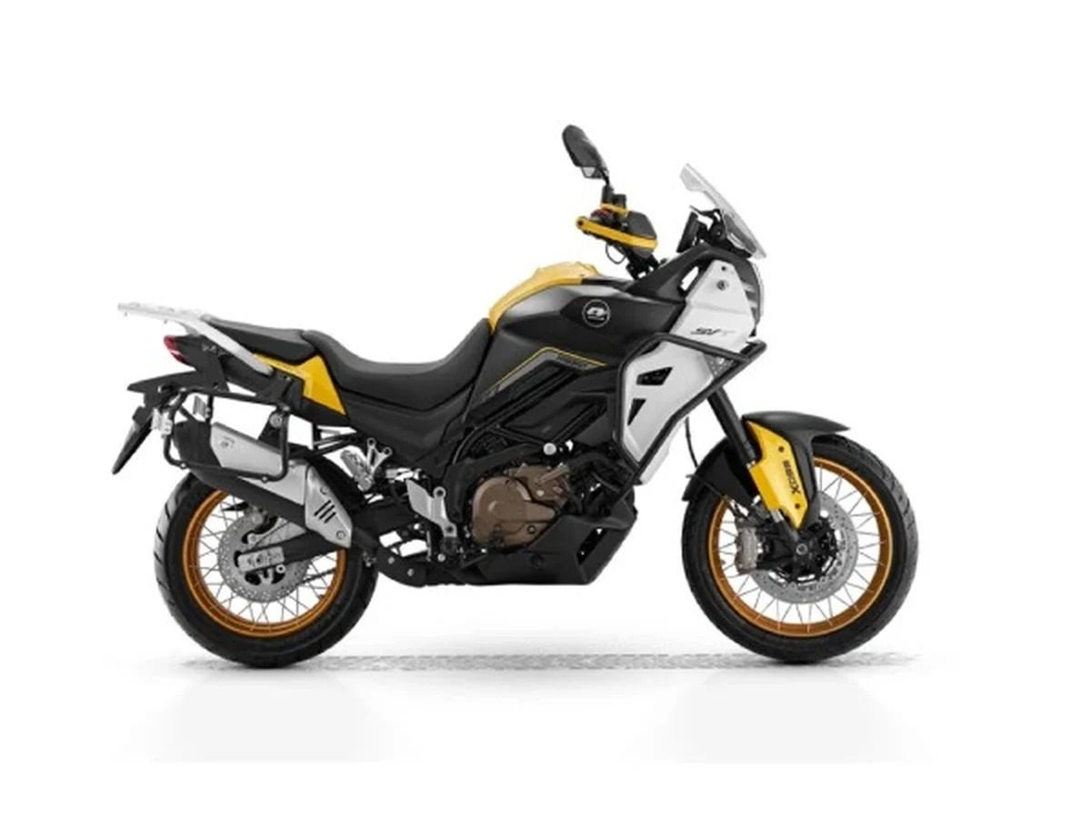 Motocicleta QJMOTOR SVT 650 X 2026